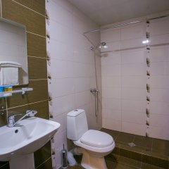 Ani Central Inn Армения, Ереван - - забронировать отель Ani Central Inn, цены и фото номеров ванная