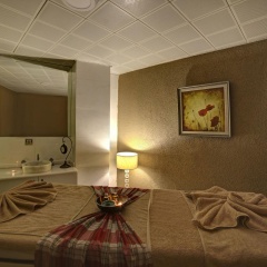 White Monarch Hotel - Bild 1