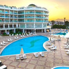 Pineta Park Deluxe Hotel - Bild 13
