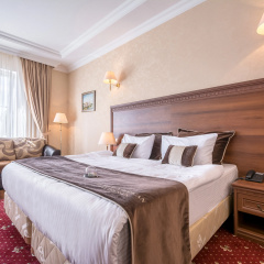 Hotel Theatre