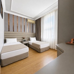 Crowned Plus Hotel - Bild 28