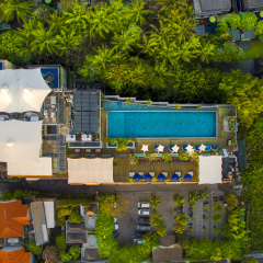 de Vins Sky Hotel Seminyak - Bild 1