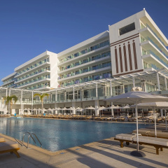 Constantinos The Great Beach Hotel thumbnail 2