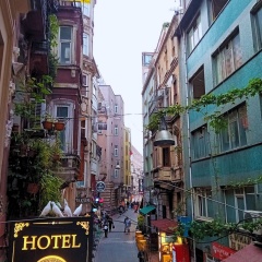 Aleksandr Pera Hotel - Bild 16