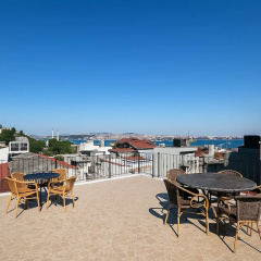 Rooftop History Apartments - Bild 13