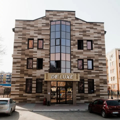 Deluxe Hotel