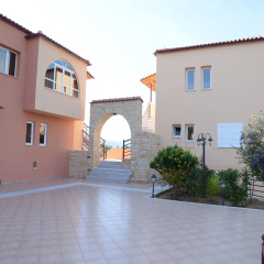 Marias Filoxenia Suites Apart-Hotel thumbnail 15