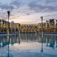 Serry Beach Resort - Bild 1