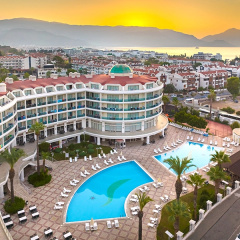 Pineta Park Deluxe Hotel - Bild 4