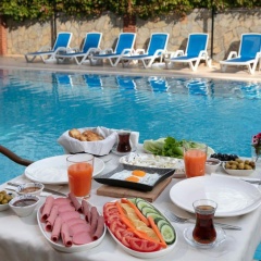 Lara Dinc Hotel - Bild 4