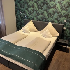 Attaché an der Messe Hotel - Bild 10