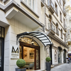 Mirrors Hotel Istanbul Pera - Bild 1