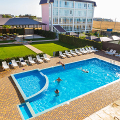 Belyij Lev Guest house