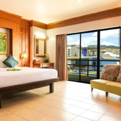 C&N Hotel Patong, Phuket - Bild 4