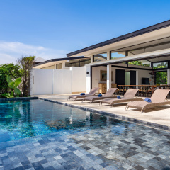 Twin Nata 5 Bedroom Luxury Beach Front Villa - Bild 1