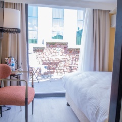 EA Exclusive Hotel - Bild 13