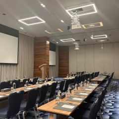 Grand Cosmopolitan Hotel - Bild 12