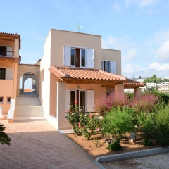 Marias Filoxenia Suites Apart-Hotel thumbnail 17