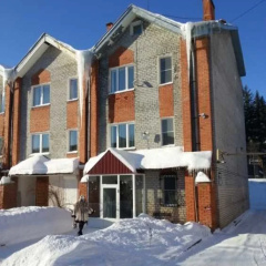 Puteshestvennik Guest House