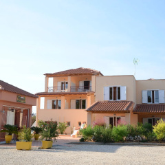 Marias Filoxenia Suites Apart-Hotel thumbnail 18