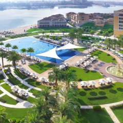 The Ritz-Carlton Abu Dhabi, Grand Canal Hotel