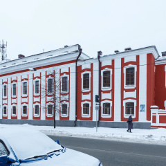 Saratsin Hostel Na Bolshoy Krasnoy