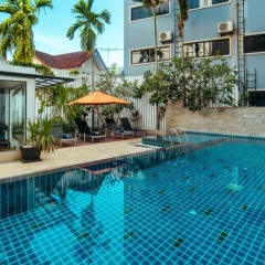 Citrus Patong Hotel by Compass Hospitality Hotel - Bild 4