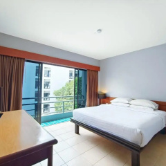 C&N Hotel Patong, Phuket - Bild 12