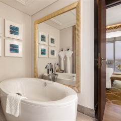 Hilton Dubai Al Habtoor City thumbnail 33