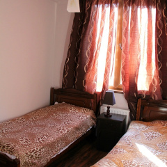 Teonas Guest House thumbnail 3