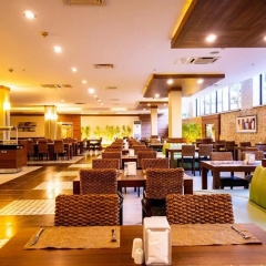 Ambassador Plaza Hotel - Bild 10