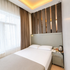 Crowned Plus Hotel - Bild 20