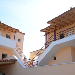 Marias Filoxenia Suites Apart-Hotel thumbnail 6