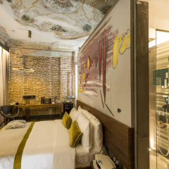 The Public Hotel thumbnail 24