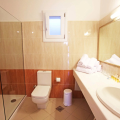 The George Hotel thumbnail 9