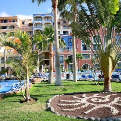 Отель Bahia Principe Sunlight Tenerife Испания, Адехе - отзывы, цены и фото номеров - забронировать отель Bahia Principe Sunlight Tenerife онлайн пляж