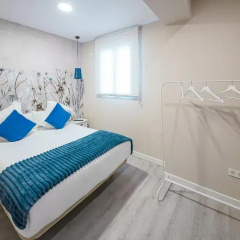 Hostal Plaza thumbnail 7