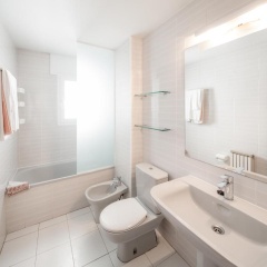 Bertran Aparthotel - Bild 16