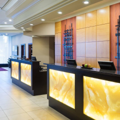 Pittsburgh Marriott City Center thumbnail 2
