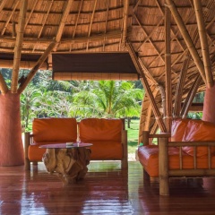 Long Beach Chalet Hotel - Bild 2