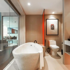 Radisson RED Phuket Patong Beach - Bild 18