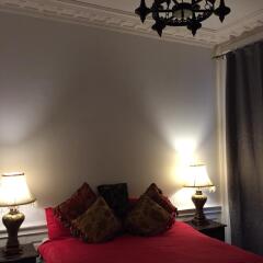Отель Royal Mile Suites by the Castle Великобритания, Эдинбург - отзывы, цены и фото номеров - забронировать отель Royal Mile Suites by the Castle онлайн комната для гостей фото 2