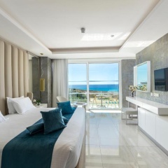 Chrysomare Beach Hotel and Resort thumbnail 4