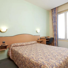 Ferney République Hotel - Bild 8