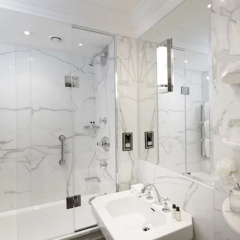 The Athenaeum Hotel & Residences - Bild 15