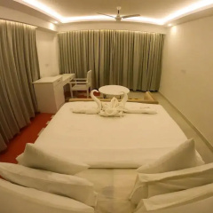 Elixir Cliff Beach Resort and Spa, Varkala