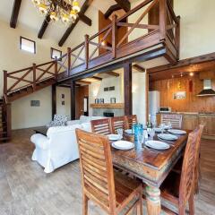 Гостиница Chalet Royale в Краснофлотском отзывы, цены и фото номеров - забронировать гостиницу Chalet Royale онлайн Краснофлотское питание