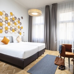 Three Corners Hotel Art - Bild 1