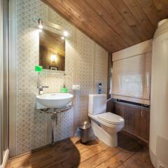 Гостиница Chalet Royale в Краснофлотском отзывы, цены и фото номеров - забронировать гостиницу Chalet Royale онлайн Краснофлотское комната для гостей фото 4