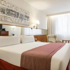 Ilunion Les Corts Spa Hotel - Bild 3